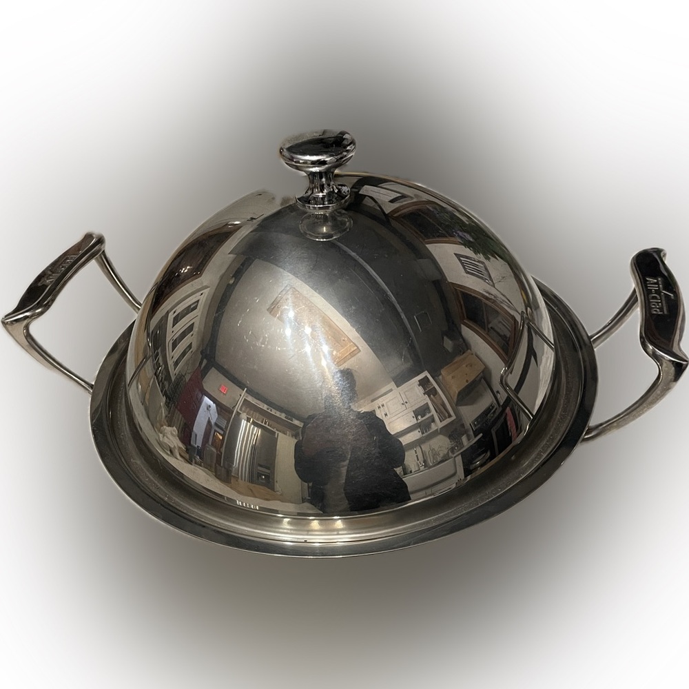 All-Clad D3® Tri-Ply Stainless Domed Wok 10” (13” w/handles) Almost New 8” tall
